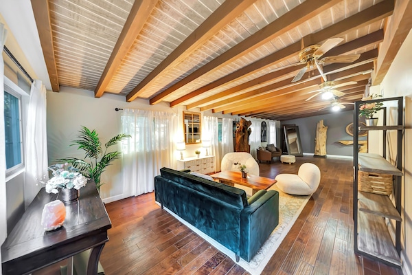 Smart TV, DVD player