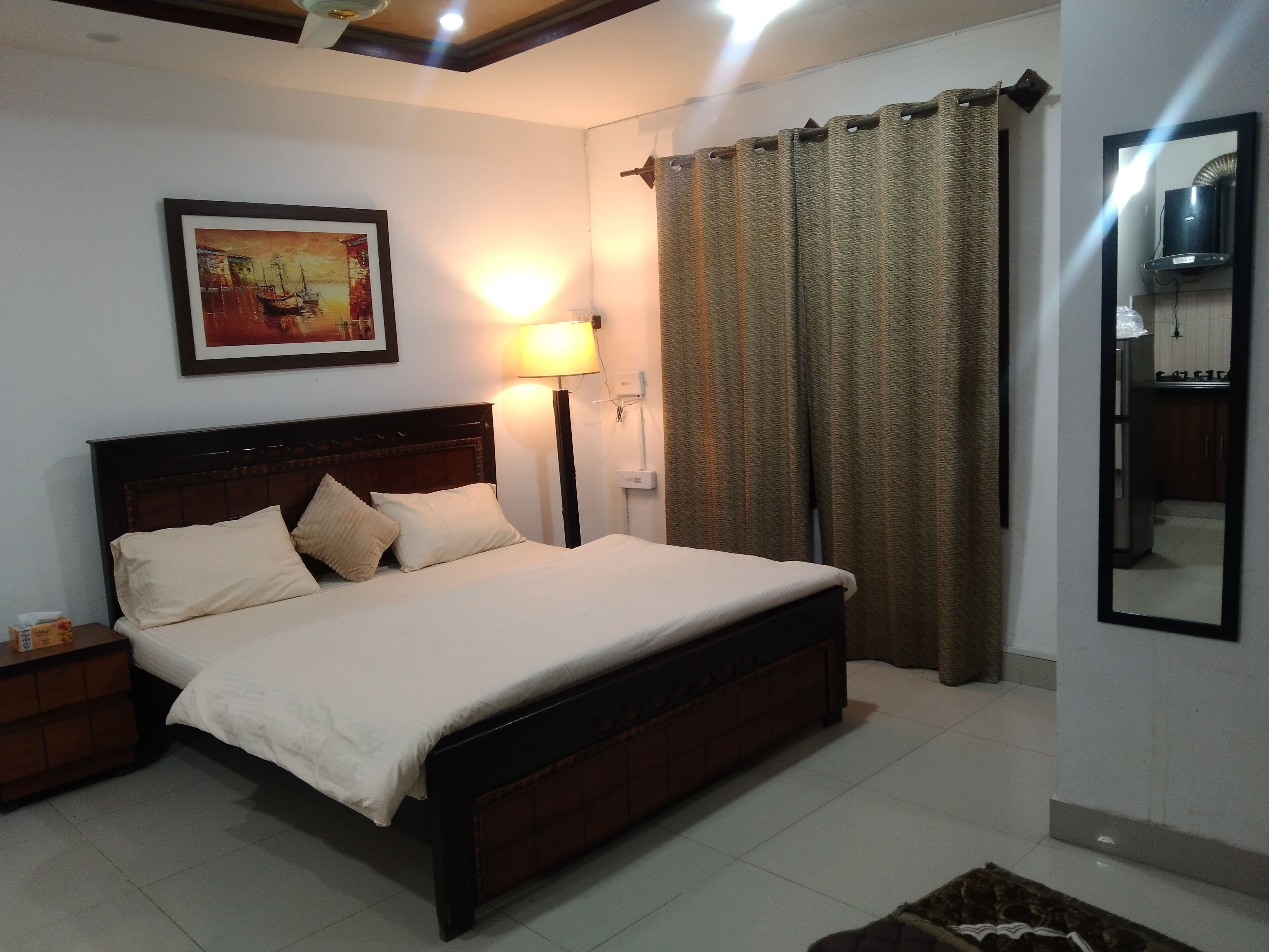 1 bedroom, desk, iron/ironing board, WiFi