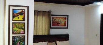 Luxurious 1 Bed Family Apartment with WiFi, Self Check-in Islamabad