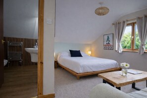 3 soverom, strykejern/-brett, reiseseng for barn og wi-fi