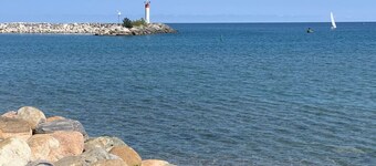 Close to Blue Mountain Sleeps 8+