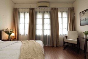 3 slaapkamers, een strijkplank/strijkijzer, wifi