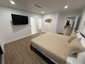 4 bedrooms, WiFi, bed sheets - Luxe 8 Guest Little Havana Retreat (Miami)