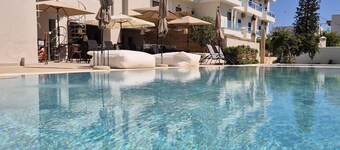 SOHO BLUE city hotel