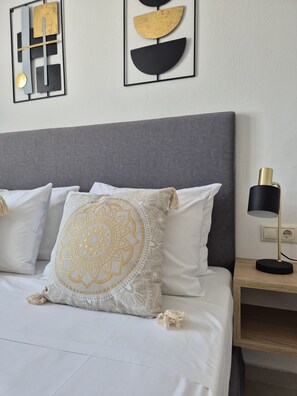 Allergitestet sengetøy, safe på rommet og strykejern/-brett