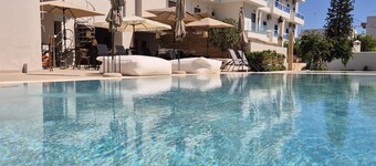 SOHO BLUE city hotel