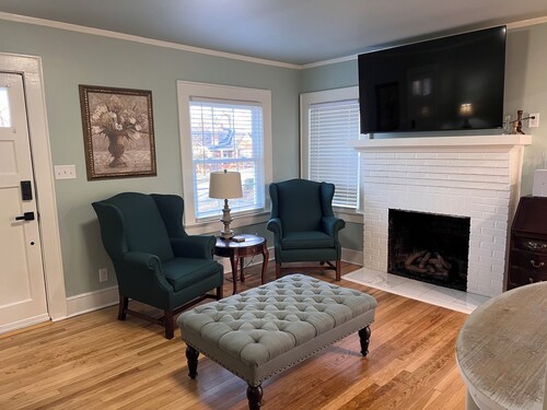 Charming 2 bedroom bungalow in Newton