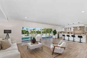 Smart TV, fireplace, ping pong, printers