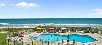 Beachfront, Pool,HotTub, Sauna, FirePit,EV Charger