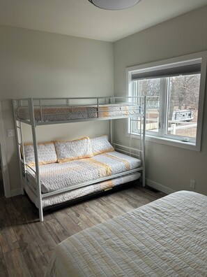3 bedrooms, iron/ironing board, travel cot, free WiFi