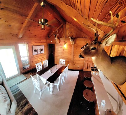 Cabin Near The Lake with Amazing Sunset Views! 