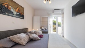Room - Apartments Tafra - One Bedroom Apartment (Lokva Rogoznica)