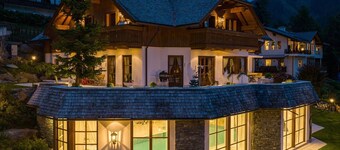 Bad Kleinkirchheim Lush and Spacious Villa with Indoor Pool and Wellness - Seven Bedroom Villa