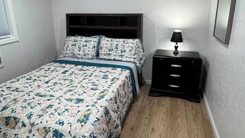 1 bedroom, iron/ironing board, free WiFi, bed sheets