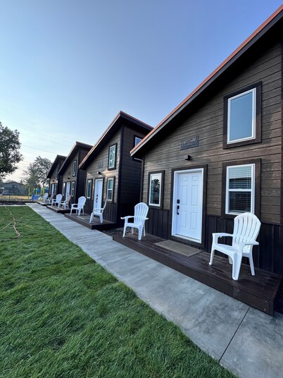 Glacier Alpine Lodges