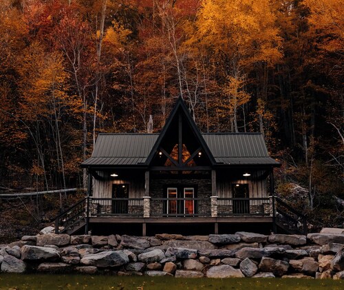 Modern-Rustic, Secluded Cabin w/ Clarion River Frontage, Borders National Forest