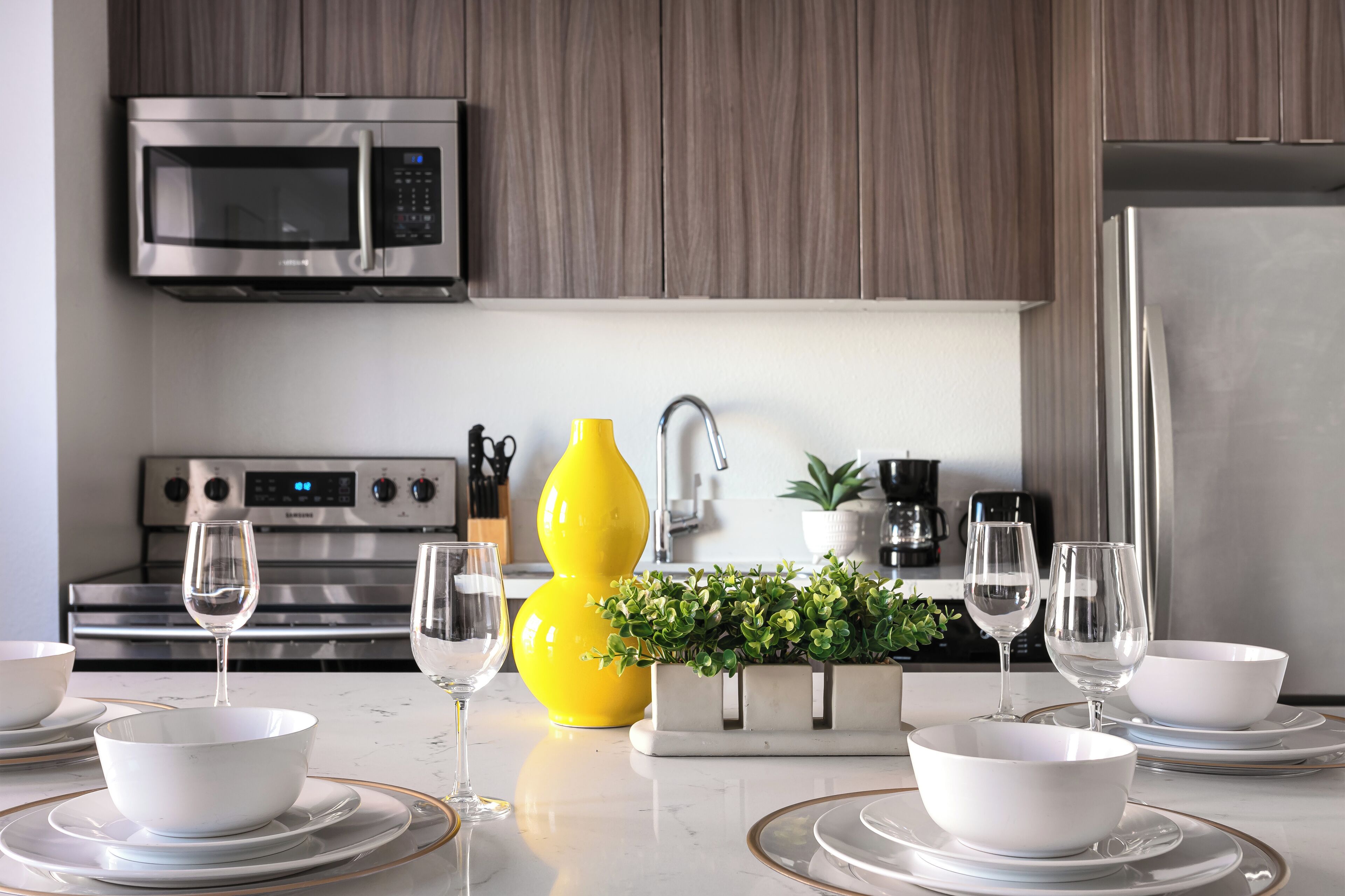 デラックス ダブルルーム シティビュー | 専用キッチン | 大型冷蔵庫、電子レンジ、コンロ、トースター