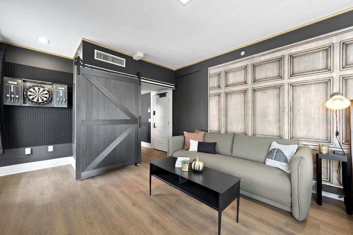 Premium Double Room, City View | Living area | 42-inch Smart TV with digital channels, Netflix, streaming services