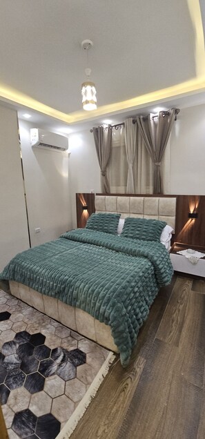 3 bedrooms, iron/ironing board, WiFi