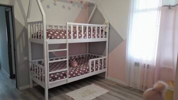 3 Schlafzimmer, Bügeleisen/Bügelbrett, WLAN, Bettwäsche