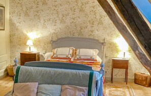 9 bedrooms, free WiFi - Lovely home in Ingouville sur Mer (Ingouville sur Mer)