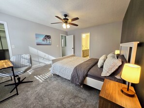 3 habitaciones, escritorio, tabla de planchar con plancha y wifi gratis