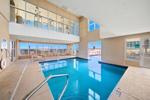 Innenpool, beheizter Pool