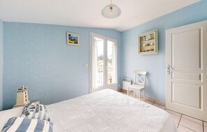 2 bedrooms, iron/ironing board, travel cot - 2 bedroom awesome home in Saint-Georges-de-Didon (Saint-Georges-de-Didon)