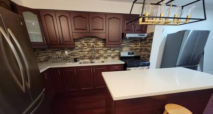 Whole house walk to supermarket public tranist library bank