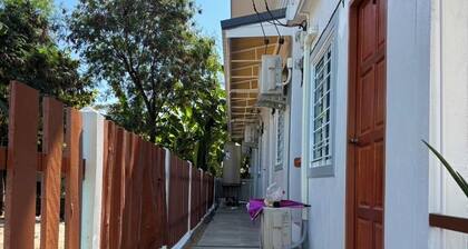 TOOMHOME95 , welcome to nice and cozy place clean and safe not far from to town