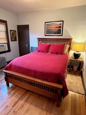 3 Schlafzimmer, Schreibtisch, Bügeleisen/Bügelbrett, kostenloses WLAN