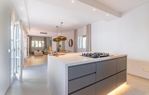 Fridge, oven, stovetop, dishwasher - Nice home in Canyamel (Canyamel)