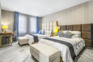 1 habitación, tabla de planchar con plancha, wifi y ropa de cama