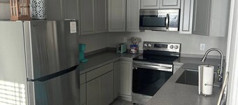 Schertz Country Farmhouse on 1 acre with Gameroom