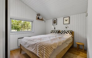 3 室のベッドルーム、旅行用ベビーベッド、WiFi (無料)