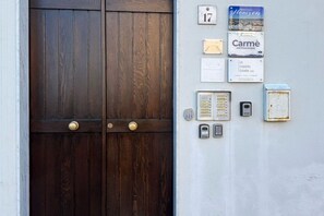 Exterior detail - Affittacamere Carmè - Suite Lido (Alghero)