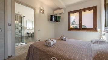 1 camera, ferro/asse da stiro, culla da viaggio, Wi-Fi