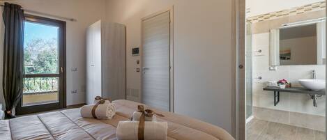 1 habitación, tabla de planchar con plancha, cuna de viaje y wifi