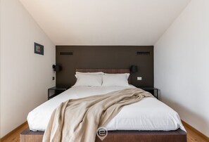 1 soverom, strykejern/-brett, wi-fi og sengetøy