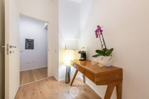 Interior - AcquaChiara Suite - Elegance and Comfort in the Heart of Cagliari (Cagliari)