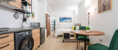 1 bedroom, iron/ironing board, WiFi, bed sheets