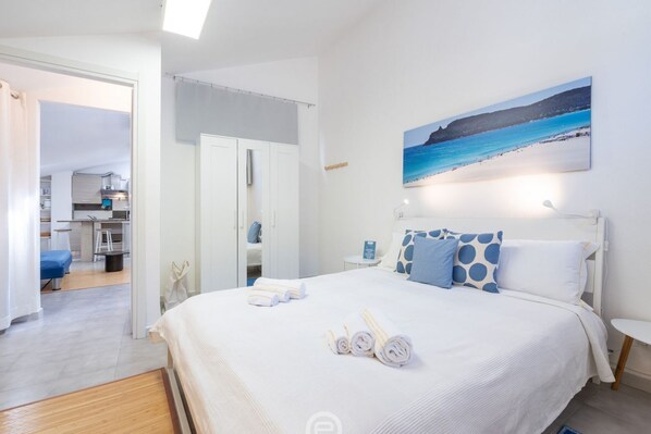 1 chambre, fer et planche à repasser, Wi-Fi, literie fournie