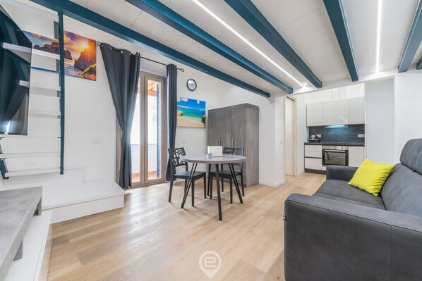 TV - Carlo's House (Cagliari)