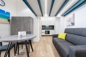 TV - Carlo's House (Cagliari)