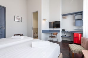 1 bedroom, desk, iron/ironing board, WiFi - Verso Suites - Suite Quarzo (Cagliari)