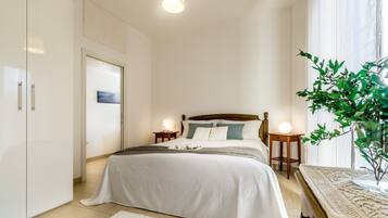 2 bedrooms, iron/ironing board, travel crib, WiFi