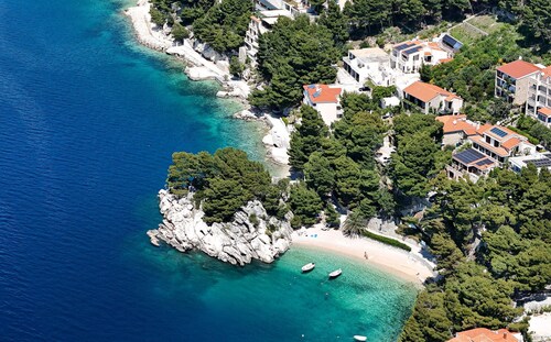 Awesome apartment in Brela with house sea view