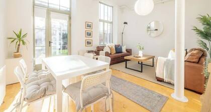 2 Bedroom near Hospital with Free Parking (4 Beds)
