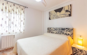 3 habitaciones, tabla de planchar con plancha y wifi gratis 