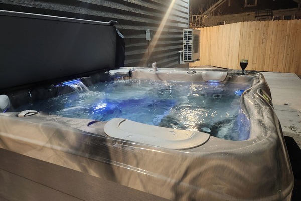 Bain à remous extérieur